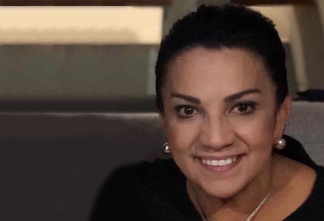 Our dentist Dr. Rosa Galvan-Silva is an expert in cosmetic dentistry in the Phoenix, IL area. Meet our Dentist Near Harvey, IL